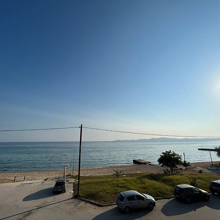 Appartamento Sea View Loft Nea Roda Esterno foto